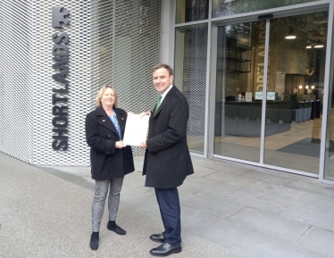 Greg Hands MP submits petition to LBHF
